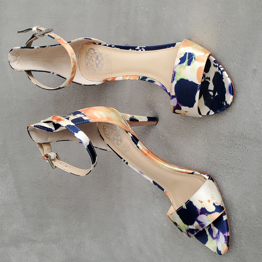 VINCE CAMUTO Court Multicolor Floral Heels WOMEN'S SIZE: 6M